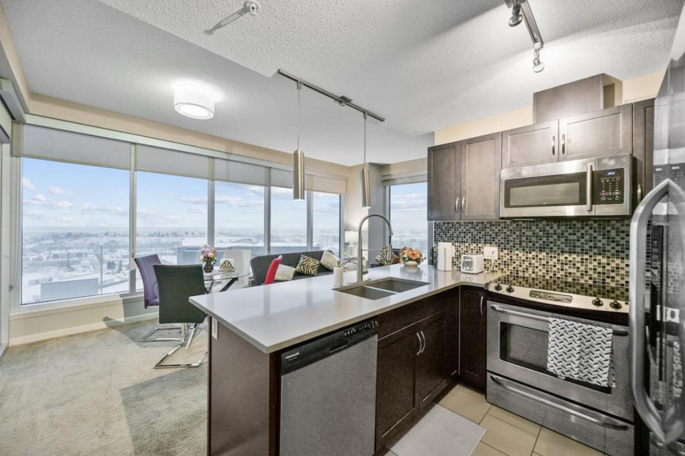 The Urban Peak On The 19th Floor Of The Alura Apartment Calgary