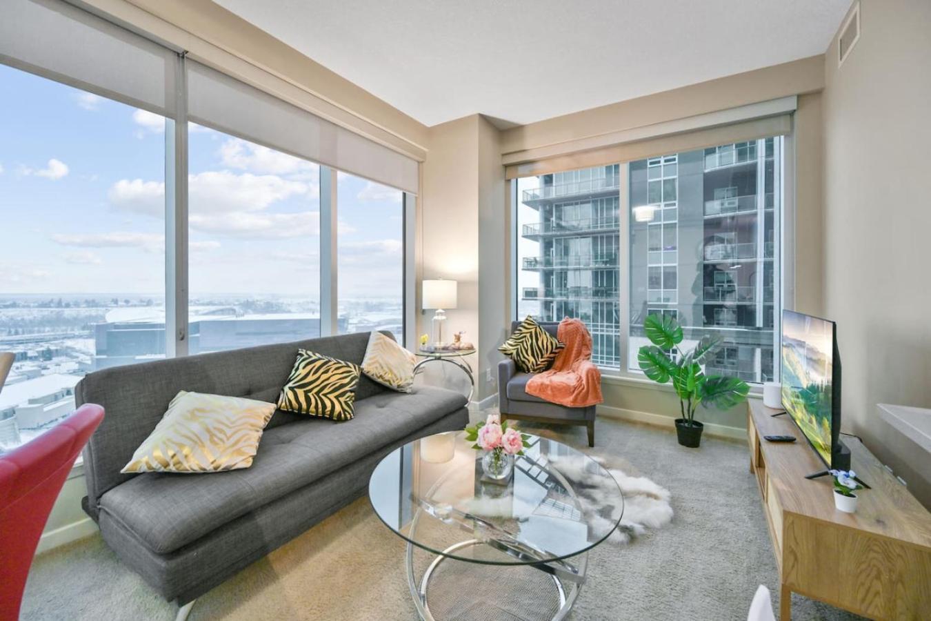 Apartment The Urban Peak On The 19th Floor Of The Alura
